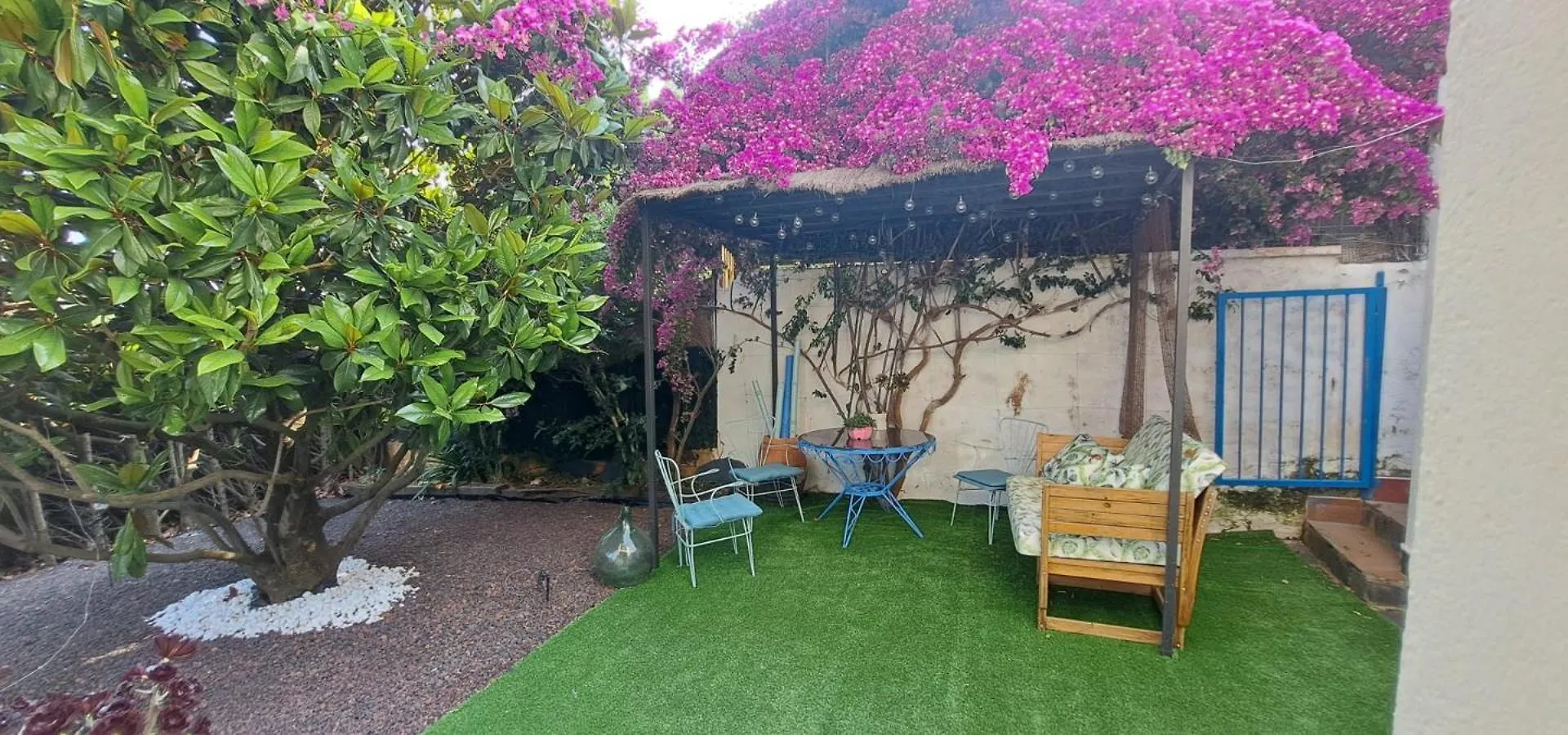 Suite Bougainvillea Llica d'Amunt 0*,  스페인